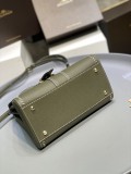 21-22AW デルボー カーフスキン ブリヨン ショルダー ハンドバッグ 偽物 2サイズ☆送料込 AA0406ADW0AKSP