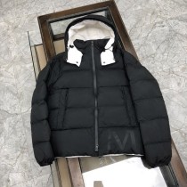 完売前に！暖かい♪ モンクレール ダウン ブラック 偽物 moe67934