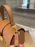 入手困難 MCM ヴィセトス サッチェルバッグ 偽物モノグラム ロゴ mcx32244
