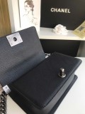 欲しい♡超限定♪ シャネル コピー ボーイ シャネル ショルダーバッグ shu37036