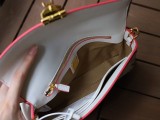 目を惹くカラー 人気 MCM 偽物クロスボディ ショルダーバッグ mcg75139