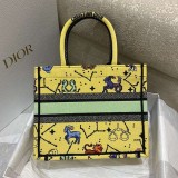 使い勝手の良さ♡ディオール ブックトート 偽物 スモールバッグ deo74902