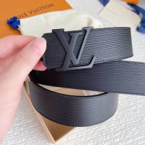 大人気!!新色ルイヴィトン 偽物 サンチュール・LVイニシャル 40MM ベルト vuu71001