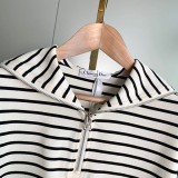 ディオール ロゴ コットンジャージー Tシャツ 偽物 dem93635