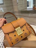 入手困難 MCM ヴィセトス サッチェルバッグ 偽物モノグラム ロゴ mcx32244
