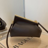 ☆超人気☆フェンディ ファースト コピー レザー バッグ feo26357