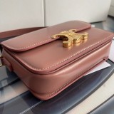 累積売上総額第１位！セリーヌ ショルダーバッグ コピー ティーン トリオンフバッグ Cer37833