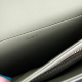 国内発送★セリーヌ ショルダーバッグ 偽物 ティーン トリオンフバッグ Ceo91432