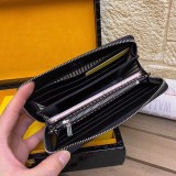 人気No1フェンディ ジップアラウンド 長財布 偽物 ブラック バッグ バグズ ジッパーウォレット カスタマイズ fel89179