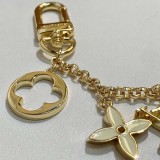 大人気!!新色 【ルイヴィトン】チェーンフルール バッグチャーム スーパーコピー vut75773