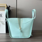 ★追跡付き発送で安心ロエベ ハンモック コピー ドローストリング ショルダーバッグ loe55634