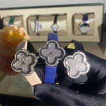世界中で大人気♪ヴァンクリーフ＆アーペル 時計 偽物 アルハンブラ スモールモデル ウォッチ 3色 vai21311
