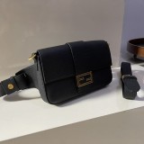 激安価格！フェンディ マイクロ フラット バゲット レザー バッグ 偽物 fed13953
