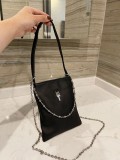 追跡付き発送クロムハーツ ショルダーバッグ スクエアポケットコピー Kuk42570