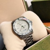 秋冬新作人気のデザイン★グッチ ダイヴ メンズウォッチ 偽物 40mm guw19080