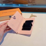 大人気！ルイヴィトン チェーン付き携帯電話バッグ 偽物 vuh16247