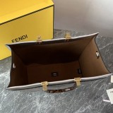 ☆超人気☆フェンディ サンシャイン ミディアム レザー ショッパーバッグ 偽物 fep53986