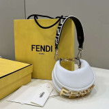 高品質♪♪♪フェンディ グラフィー スーパーコピー レザーチャーム fec07230