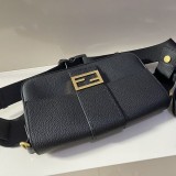 激安価格！フェンディ マイクロ フラット バゲット レザー バッグ 偽物 fed13953