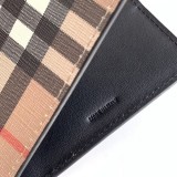 お洒落で可愛い バーバリー 二折り財布 偽物 Bar33632