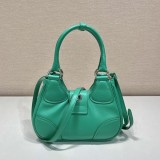稀少プラダ スーパーコピー ムーン リナイロン＆レザーバッグ 5色 puk40084