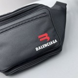 争奪戦バレンシアガ 偽物 ロゴ ジップポケット エクスプローラーベルトバッグ baa66608