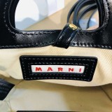 大人気!!新色 マルニ TROPICALIA マイクロ かごバッグ 偽物 マルニ ハンモックバッグ mab37012
