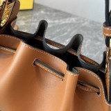 フェンディ スーパーコピー ハンドバッグ ミニバッグ fet13167