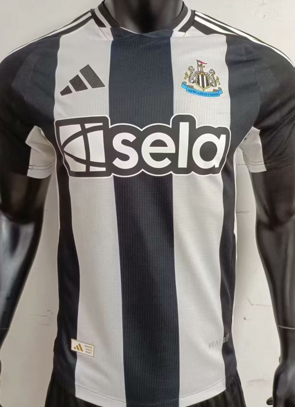 2024/25 Newcastle Home Player Version Soccer Jersey