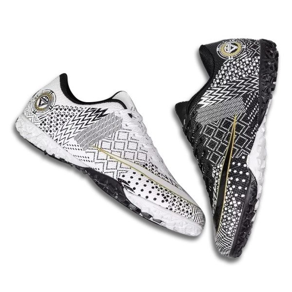 [Senior football shoes] Mandarin duck black and white nails Adult football shoes Training sports shoes non-slip High quality shoes