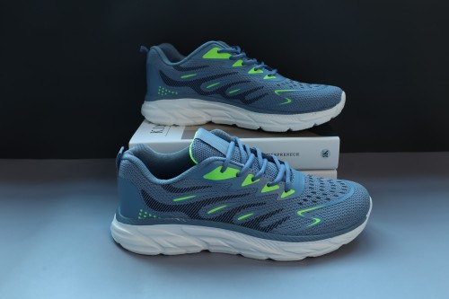 Men's Breathable Contrast Color Flyknit Running Shoes