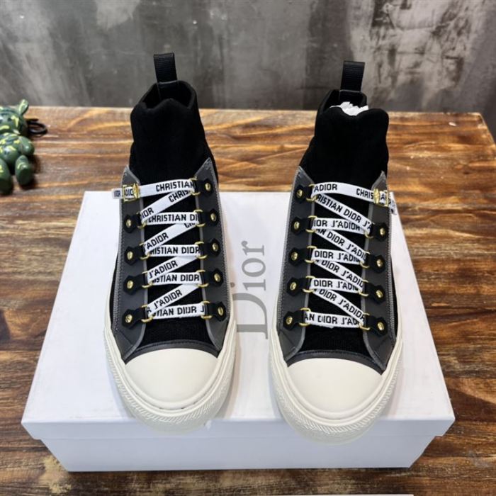 DIOR WALK’N’DIOR SNEAKER – DO118