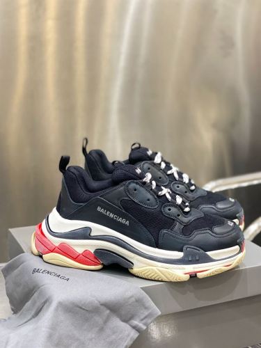 BALENCIAGA TRIPLE S SNEAKERS – BLA009