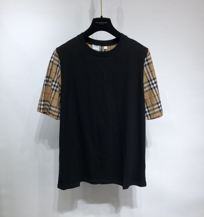 BURBERRY VINTAGE CHECK SLEEVE COTTON OVERSIZED T-SHIRT IN BLACK – BRS011