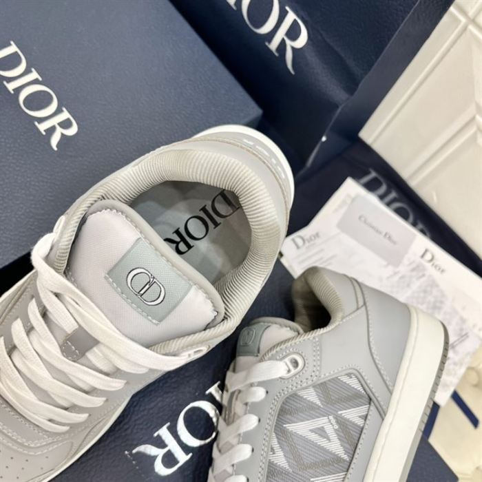 DIOR B27 LOW-TOP SNEAKER GRAY SMOOTH CALFSKIN AND CD DIAMOND CANVAS – DO139