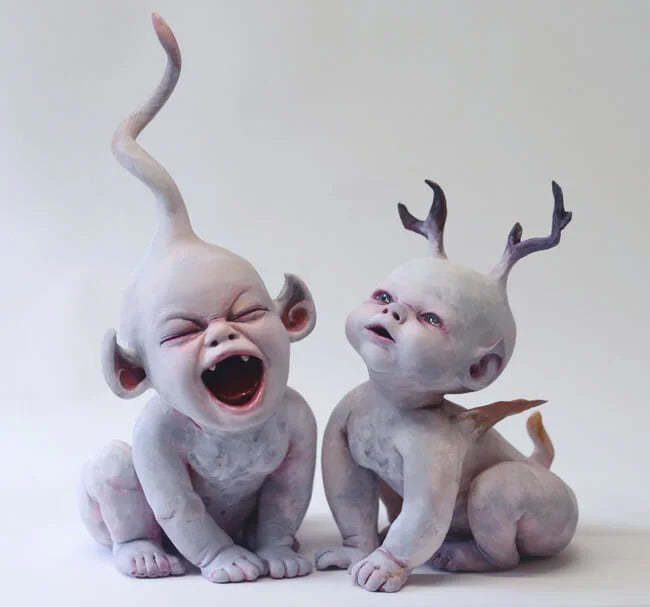 😱Scary Halloween Ghost Doll Resin Statue Ornament