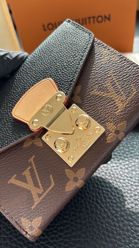 Portafoglio LV M67478 13x9.5x2CM - Box Incluso