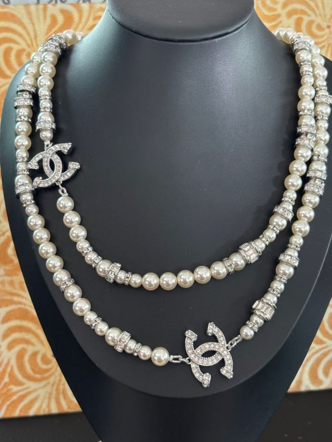 Collana Chanel  lunga 110cm