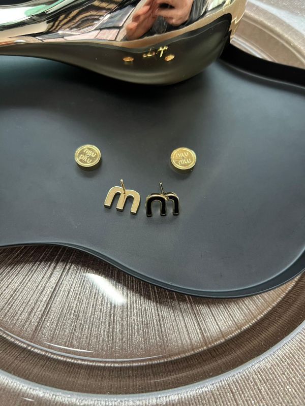 Orecchini Miu Miu