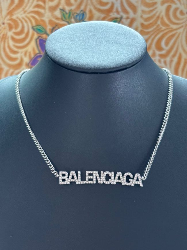 Collana Balenciaga lunga 46cm