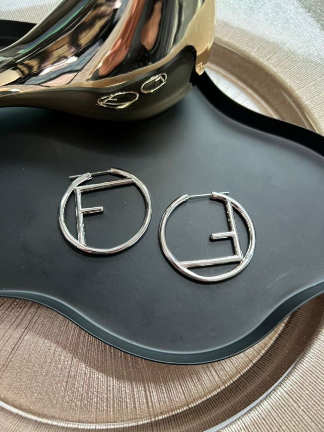 Orecchini Fendi