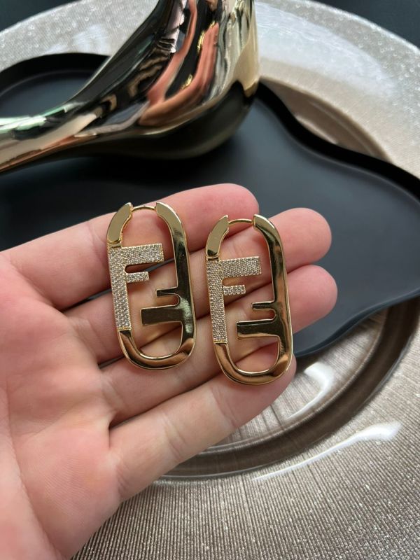 Orecchini Fendi