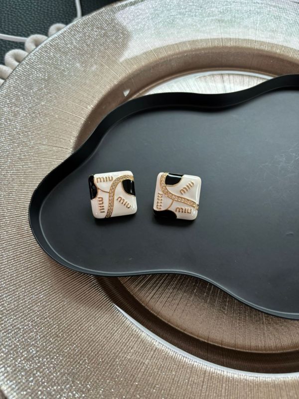 Orecchini Miu Miu