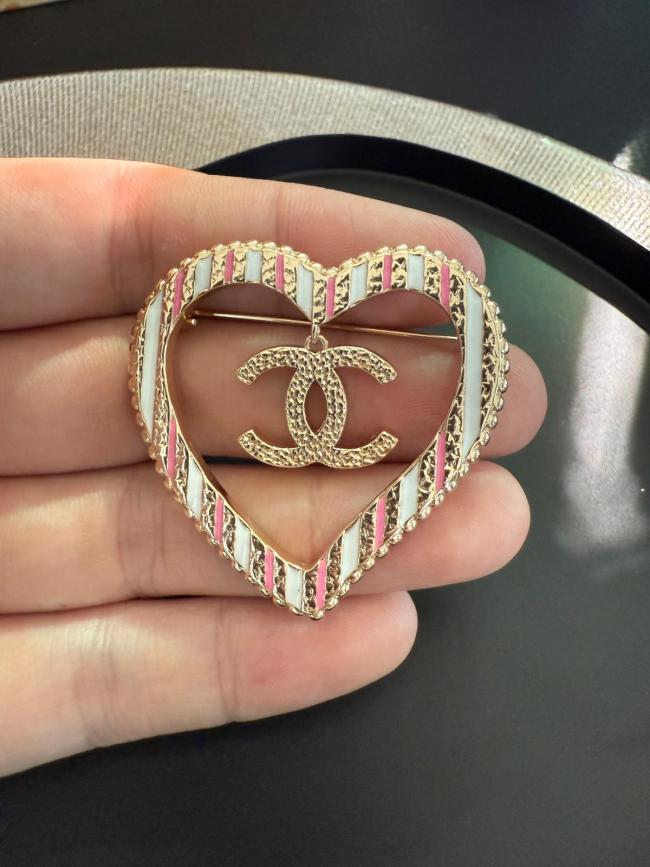 Spilla Chanel