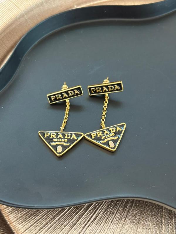 Orecchini Prada