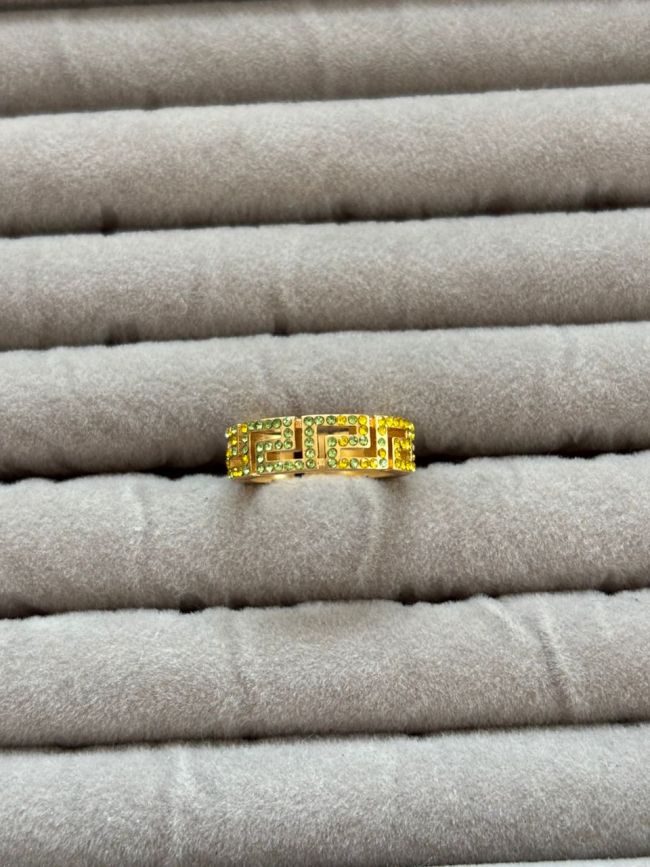 Anello Versace