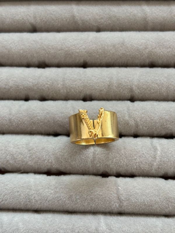 Anello Versace