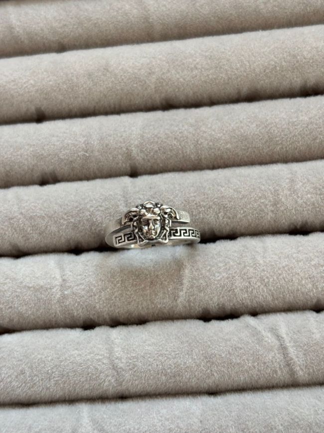 Anello Versace