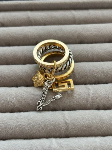 Anello Versace