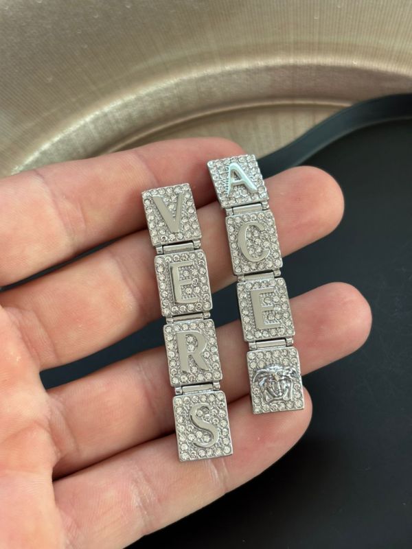 Orecchini Versace
